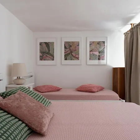 Casa Tuga, In Centro Con Giardino E Posto Auto Appartement